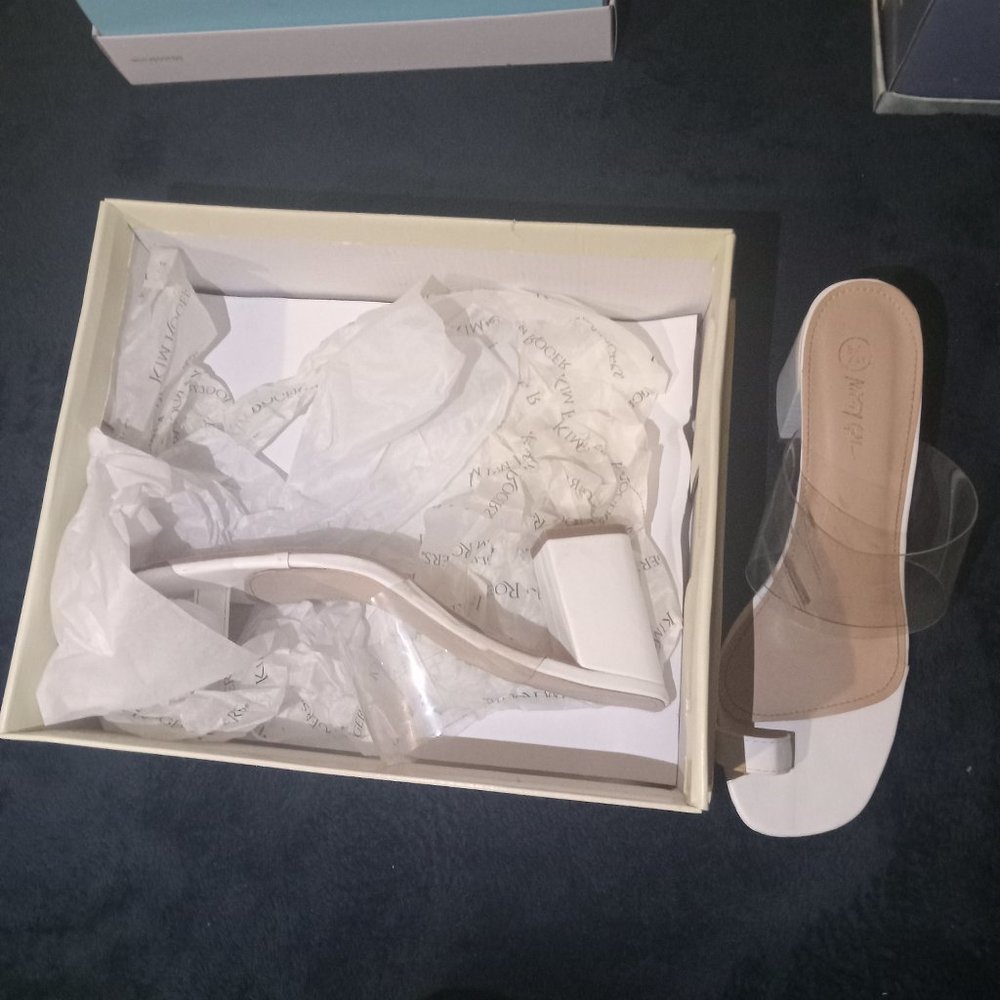 White wedges